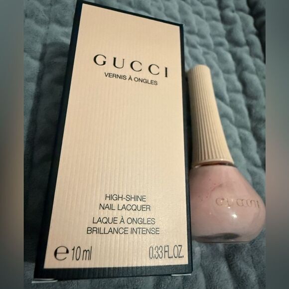 GUCCI NAIL POLISH “ELLEN BLUSH” 413 | HIGH-SHINE FINISH – LUXURY BLUSH PINK - Picture 10 of 17